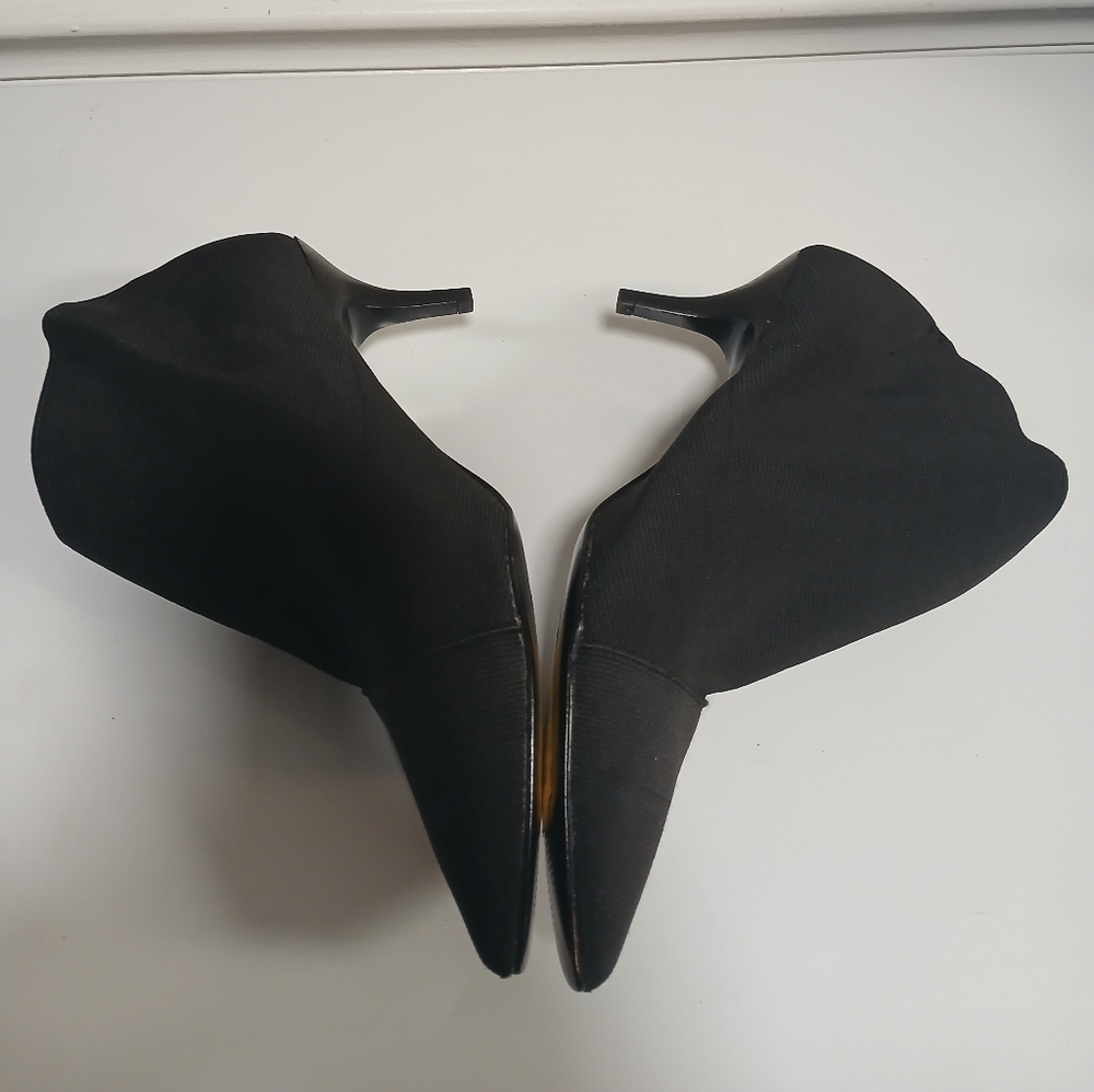 New! Adriana Papell Black Allover Stretch Asymmetric Ankle Bootie 10M NWOT